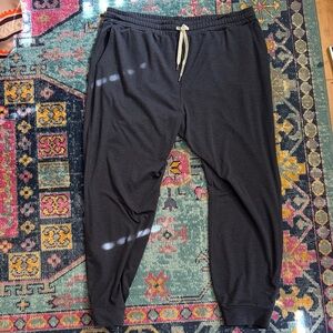Vuori Women’s Performance Jogger